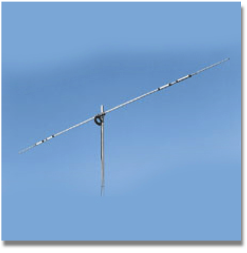 CUSHCRAFT D3 ANTENNA

The World Ranger Dipole gives bi-directional patterns and rotatable convenience.
You can mount them high and away from the trees for better performance than a wire dipole.

It features high-performance traps, heavy wall tubing, and rugged hardware for years of enjoyment.